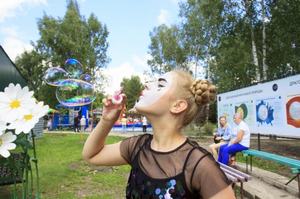 Чемпионат по переносу жен прошел в Барнауле