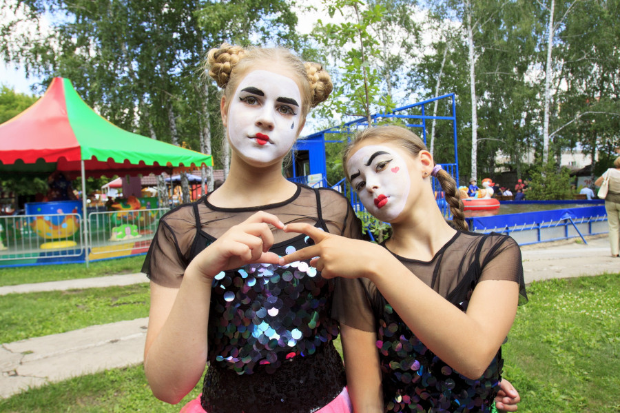 Чемпионат по переносу жен прошел в Барнауле