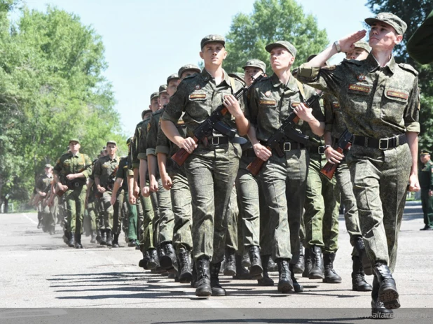 Алтайские студенты отправились на военные сборы