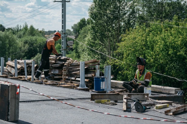 Ремонт моста в Заринске. 