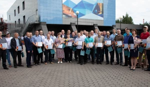 Лучшие сотрудники предприятия "Алтай-Кокс"