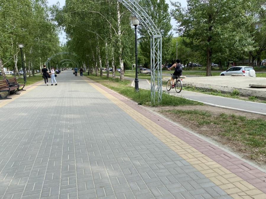 Велодорожка на ул. Георгия Исакова