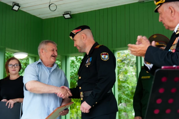 В Барнауле отметили день Военно-морского флота