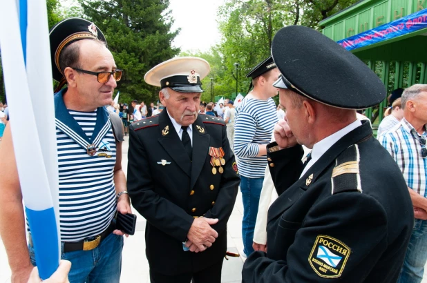 В Барнауле отметили день Военно-морского флота