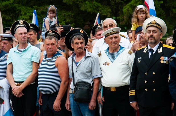 В Барнауле отметили день Военно-морского флота