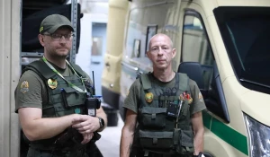 Сотрудники управления инкассации.