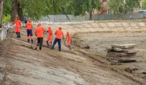 Восстановление пруда и благоустройство территории в парке «Изумрудный».