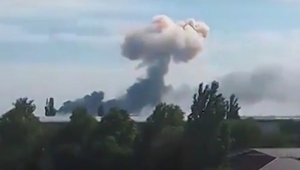 Взрыв на территории аэродрома в Крыму