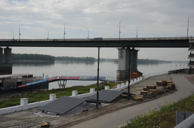 От Речного вокзала в Барнауле остались только руины. Снос продолжается. 12.08.2022.