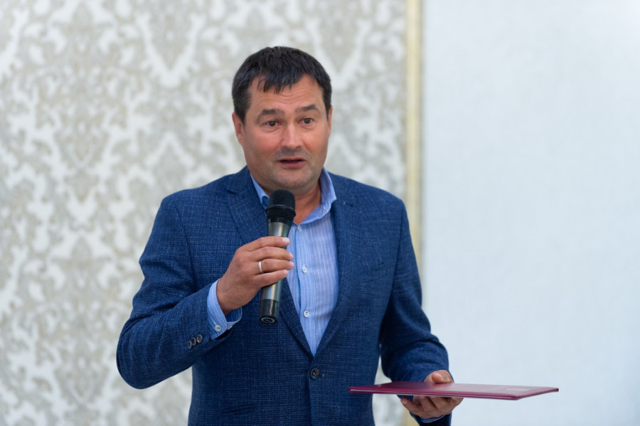 Владимир Семёнов, председатель комитета по промышленности, предпринимательству и туризму АКЗС. 