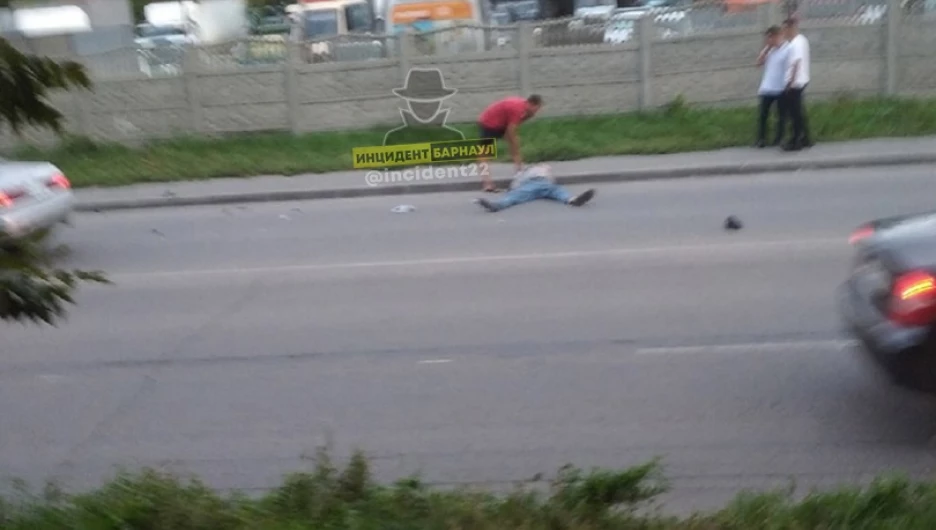 В Барнауле насмерть сбили мужчину на дороге