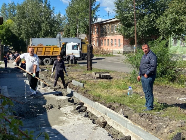 Реконструкция дороги на ул. Никитина. 