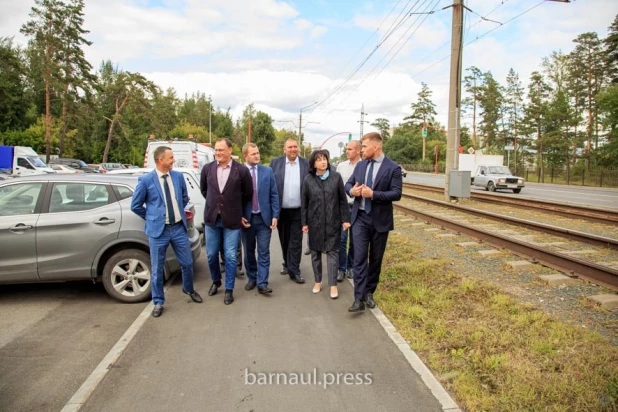 Приемка отремонтированного участка Змеиногорского тракта от ул. Аванесова до Южного тракта.