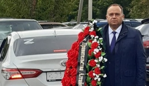 Прощание с Евгением Новинок прошло в барнаульском крематории 17.08.2022.