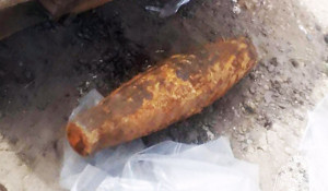 В Новоалтайске нашли артиллерийский снаряд
