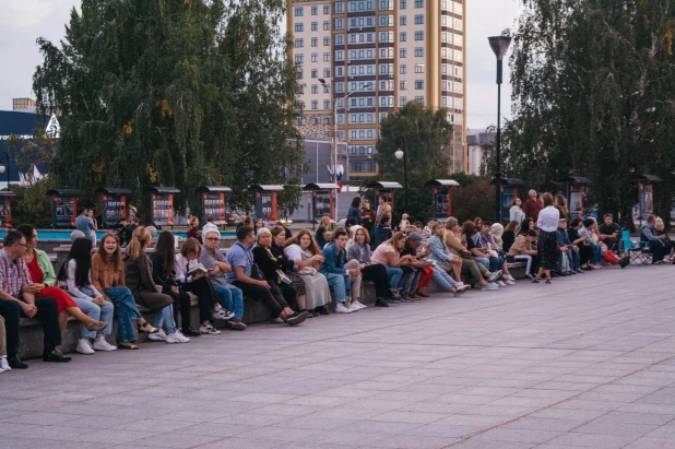 "Человейник" в театре драмы. 