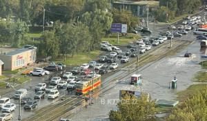 Потоп на ул. Попова в Барнауле