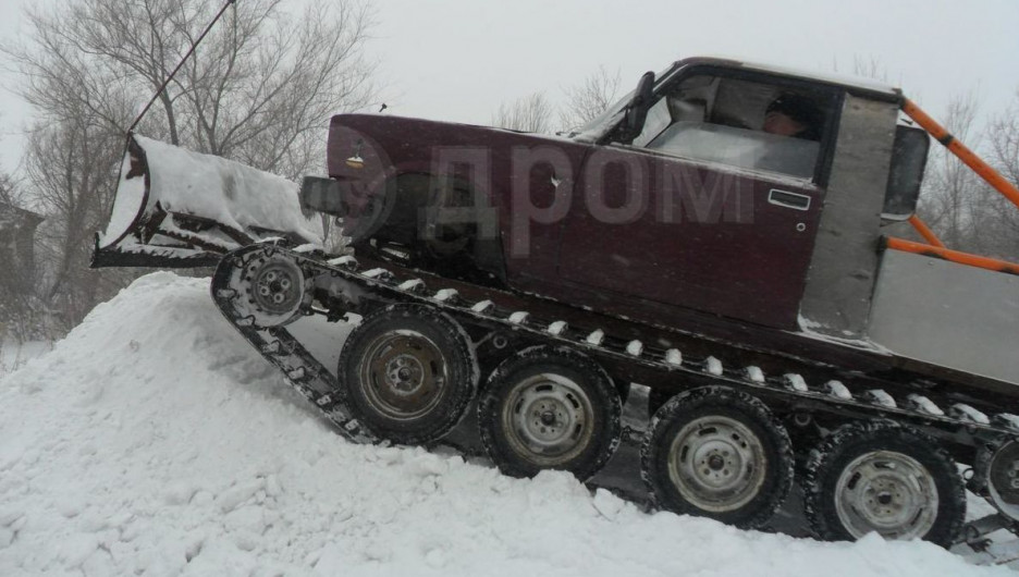 Жигули на гусеницах. Что за необычный самособранный автомобиль продают почти за 200 тыс. рублей в Алтайском крае