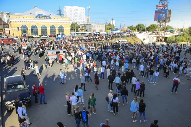 В Барнауле на День города прошли бои ММА.