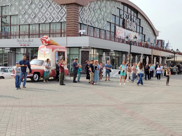 Парад оркестров на ул. Мало-Тобольской