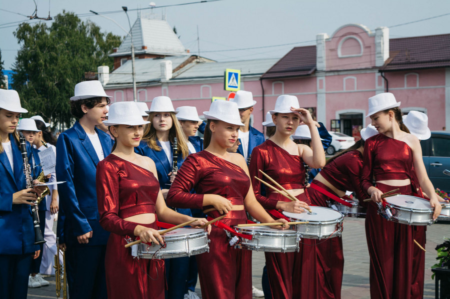 Выступление оркестра к Дню города Барнаула 2022.