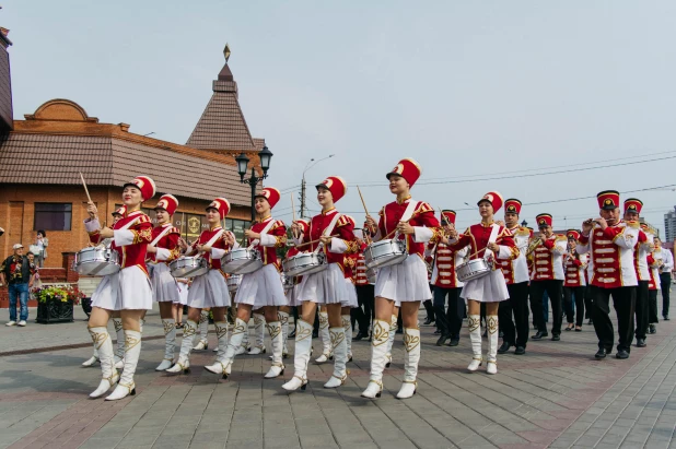 Выступление оркестра к Дню города Барнаула 2022.