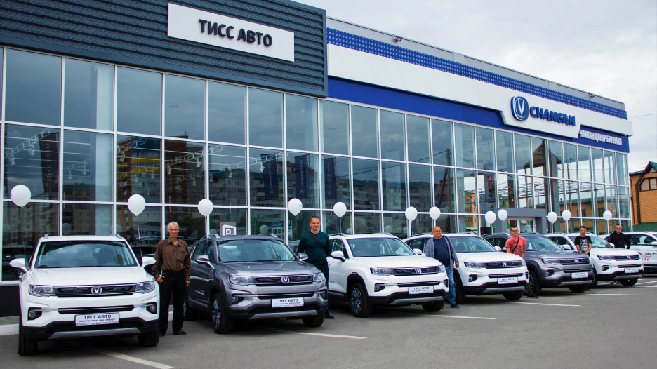 Современные кроссоверы Changan.