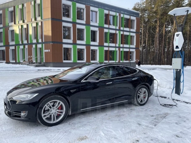 Tesla Model S в Барнауле