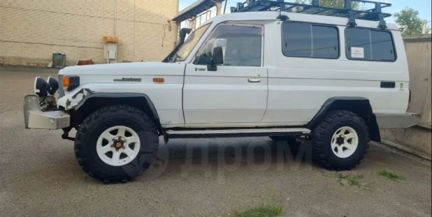 Toyota Land Cruiser, 1988 год 