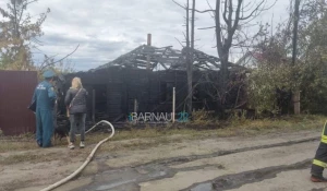 Женщина подожгла дом в Барнауле. 