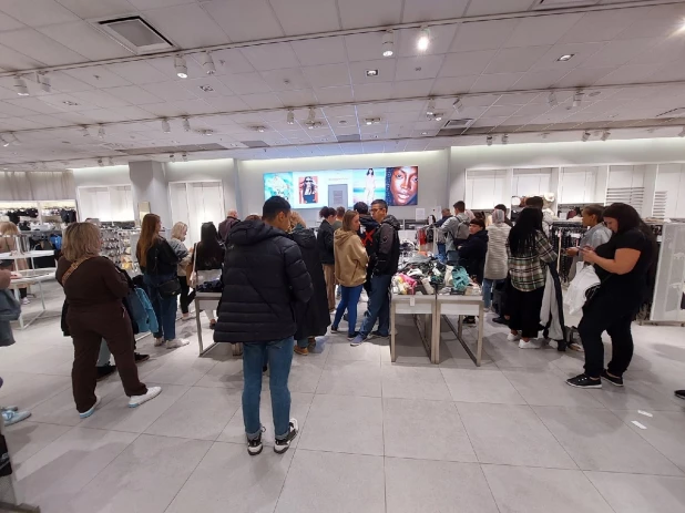 H&M в ТРЦ Galaxy.