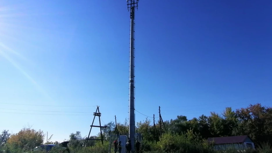 Базовая станция мобильной связи в селе Хабазино.