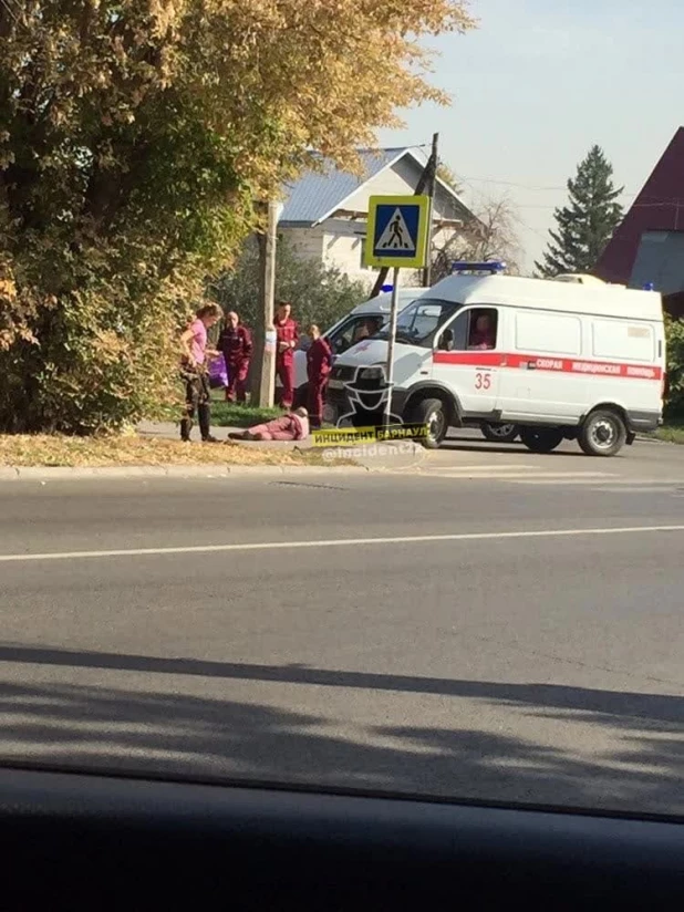 Сбили женщину на переходе. 