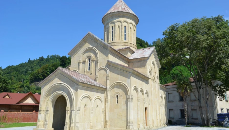 Церковь святой царицы Тамары в Батуми.