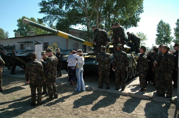 Военные сборы в Алейске, 15 июля 2005 год.