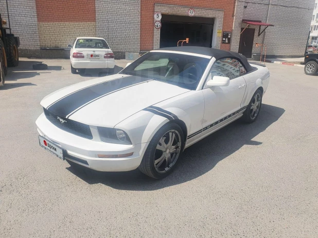 Ford Mustang, 2008 года выпуска за 1,6 млн рублей