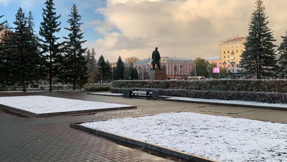 Снегопад и метель 29 сентября в Барнауле.
