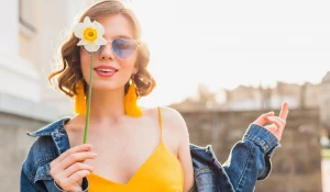 Счастливая девушка.