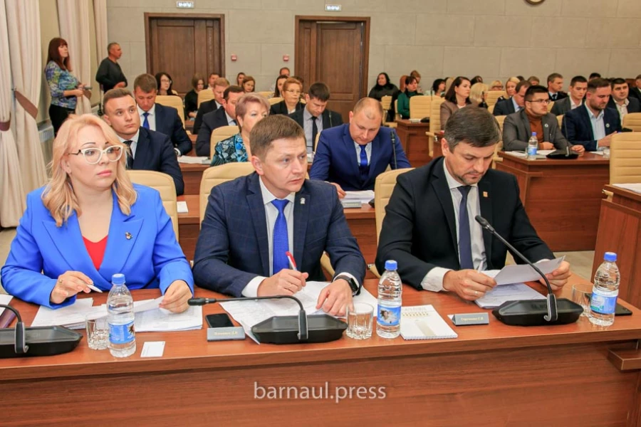 Первое заседание обновлённой гордумы в Барнауле.