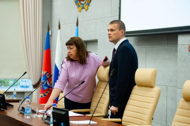 Первое заседание Барнаульской гордумы VIII созыва.