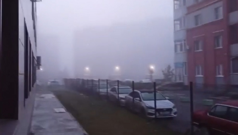 Туман в Барнауле 02.10.2022.