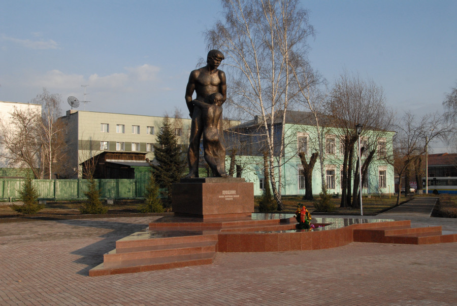 Памятник жертвам политических репрессий.