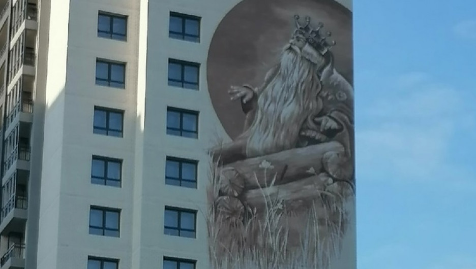 "Сказка о царе Салтане" на фасаде здания. 