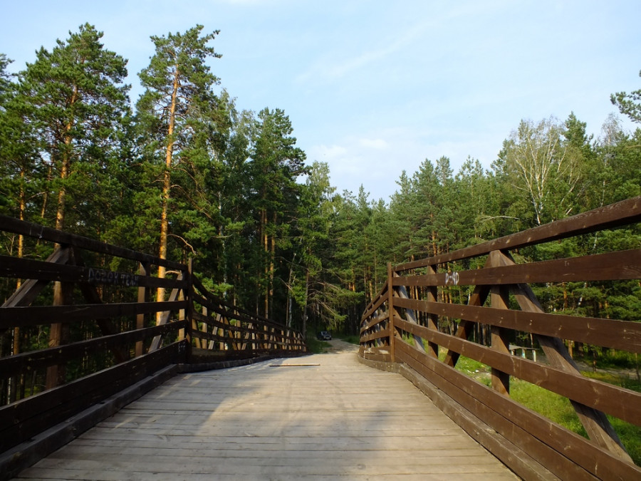 Мост через Лесной тракт.