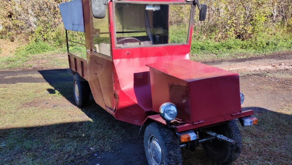 Что за необычный самосборный трактор продают за 130 тыс. рублей