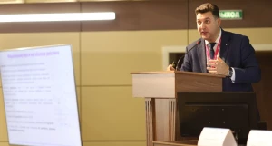 Алексей Петриков.
