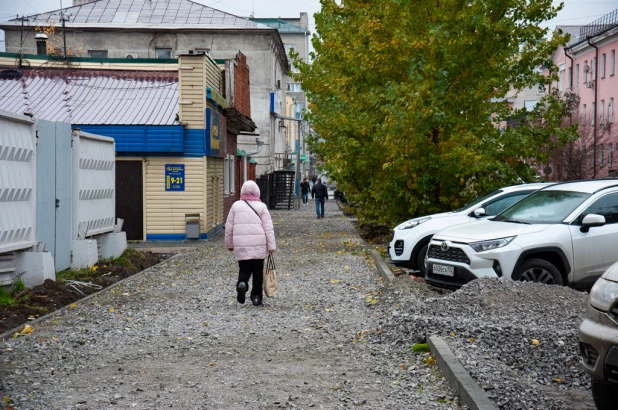 Ремонт дороги и тротуаров на ул. Никитина. 20.10.2022