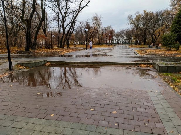 Улицы затопило после дождей в Бийске.