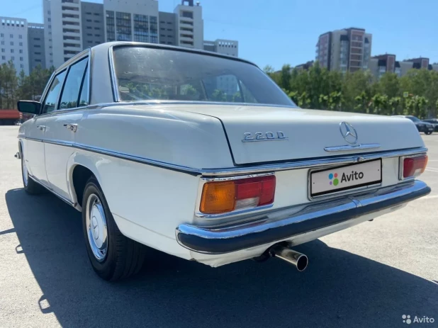 Mercedes-Benz W115, 1974 года выпуска за 2 млн рублей 