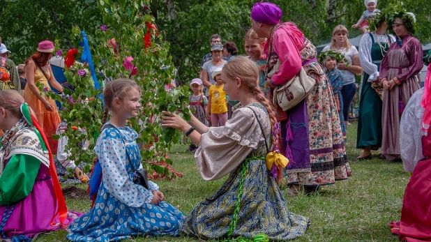 Итоги фотоконкурса «Алтай в объективе» подвели в «Единой России».